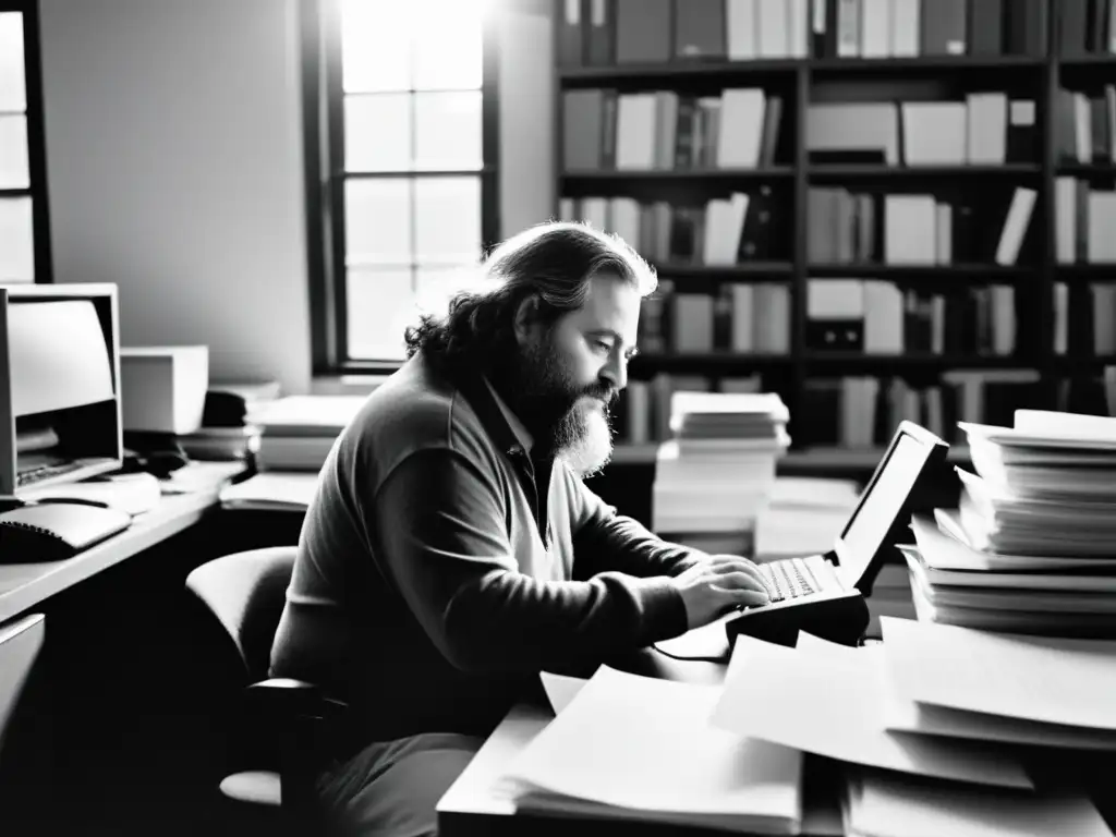 Richard Stallman trabajando en la primera versión del sistema operativo GNU en su desordenada oficina en el MIT, bañado por la cálida luz de la tarde